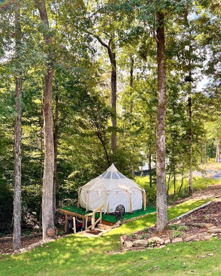 The Aries-A Stargazing, Luxury Glamping Tent Rogersville Exterior foto